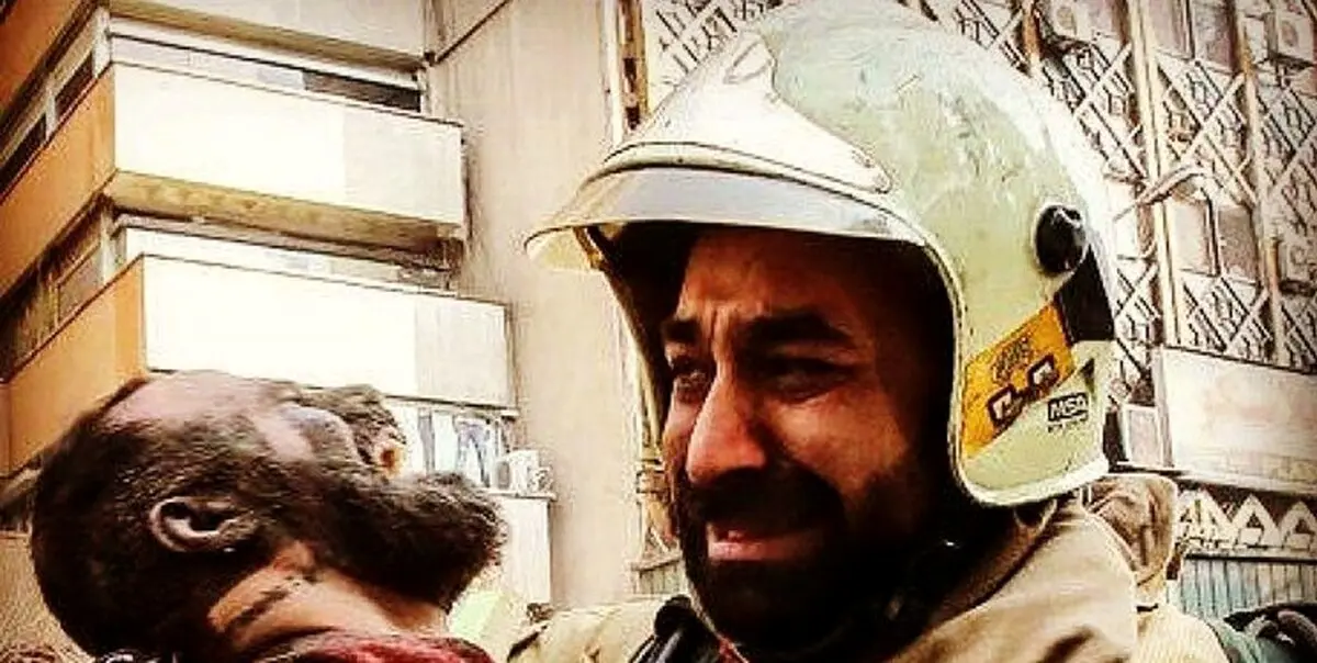 جدال چوب و آتش در دستان آتش‌نشان پلاسکو