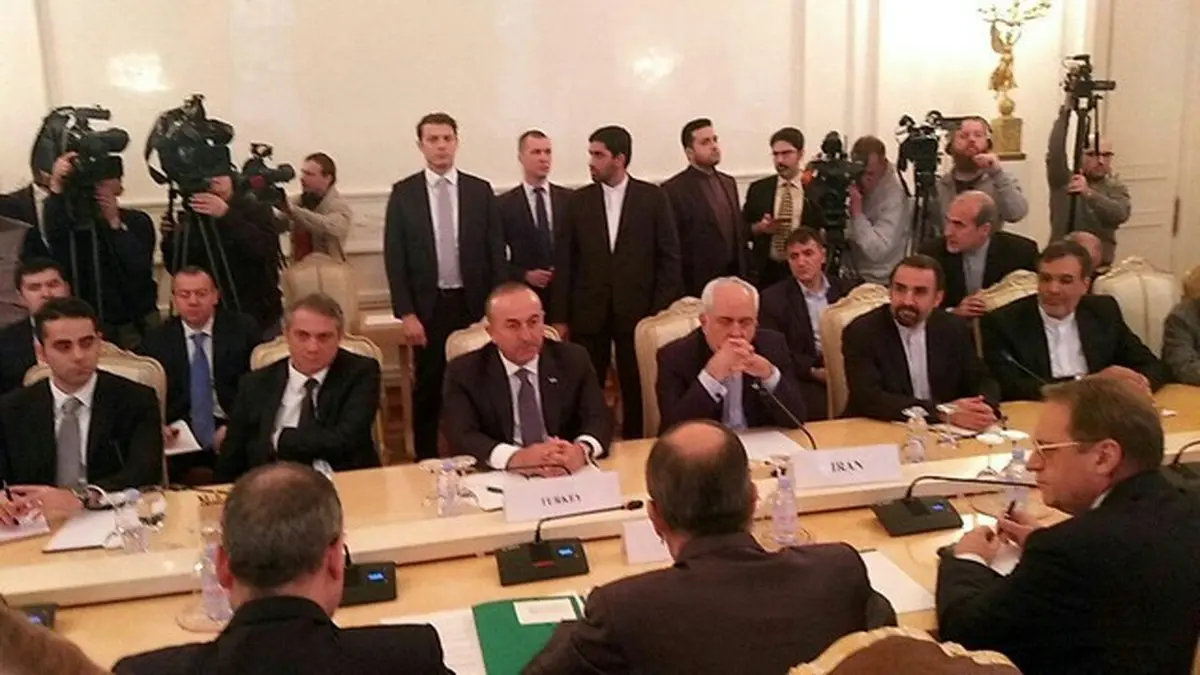 اقدام معنادارمحافظ ظریف/عکس