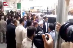ببینید: فیلمی از لحظه ورود و خروج حسن روحانی به منزل آیت الله سیستانی