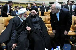 عکسی جالب از ناطق نوری، سید علی خمینی و ظریف