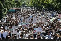 حاشیه‌های تصویری راهپیمایی نمازگزاران سراسر کشور در حمایت از مردم یمن