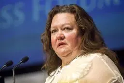 ثروتمندترین زن جهان + عکس