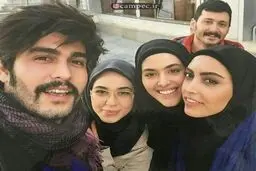 تصویری از بازیگران جوان سریال "پدر"