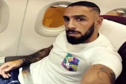 سلفی منشوری اشکان دژاگه در راه ارمنستان!/عکس