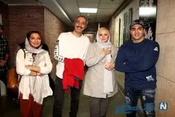 اینستاگرام: امیر ژوله، پوریا پورسرخ و نعیمه نظام دوست در پشت صحنه نمایش آلفرد