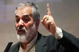 فعال سیاسی اصولگرا: رهبری باید به صورت مستقیم مسئول امور اجرایی کشور باشند