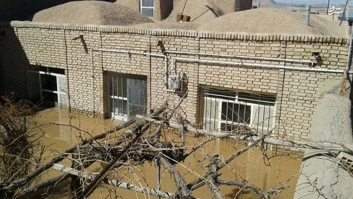 خانه ای روی آب/عکس