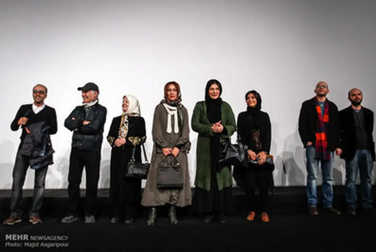 تصاویری از حواشی سومین روز سی و سومین جشنواره فیلم فجر