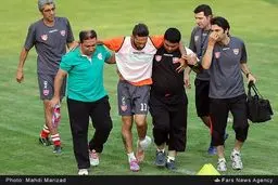مصدومیت پیام صادقیان در تمرین تیم پرسپولیس/ عکس