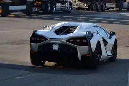 رونمایی از جدیدترین خودروی لامبورگینی در خیابان های ایتالیا + عکس های جذاب
