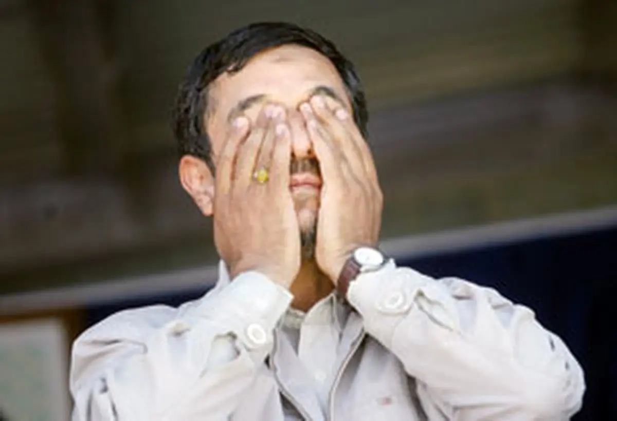 محمود احمدی‌نژاد به دنبال «خودنمایی سیاسی» است؟ /جعفرزاده: قوه قضاییه باید قاطعانه به هفت تخلف رئیس جمهور سابق ورود کند /معلوم نیست چرا پرونده مسکوت مانده است /مردم می‌گویند لابد احمدی‌نژاد دستش پُر است که می ترسند با او برخورد کنند