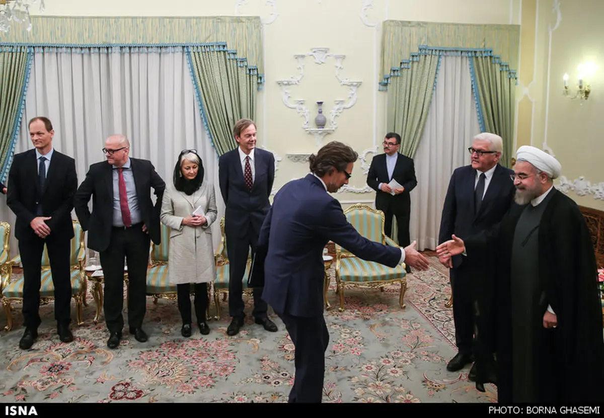 تیپ زن آلمانی در دیدار روحانی / عکس