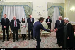 تیپ زن آلمانی در دیدار روحانی / عکس