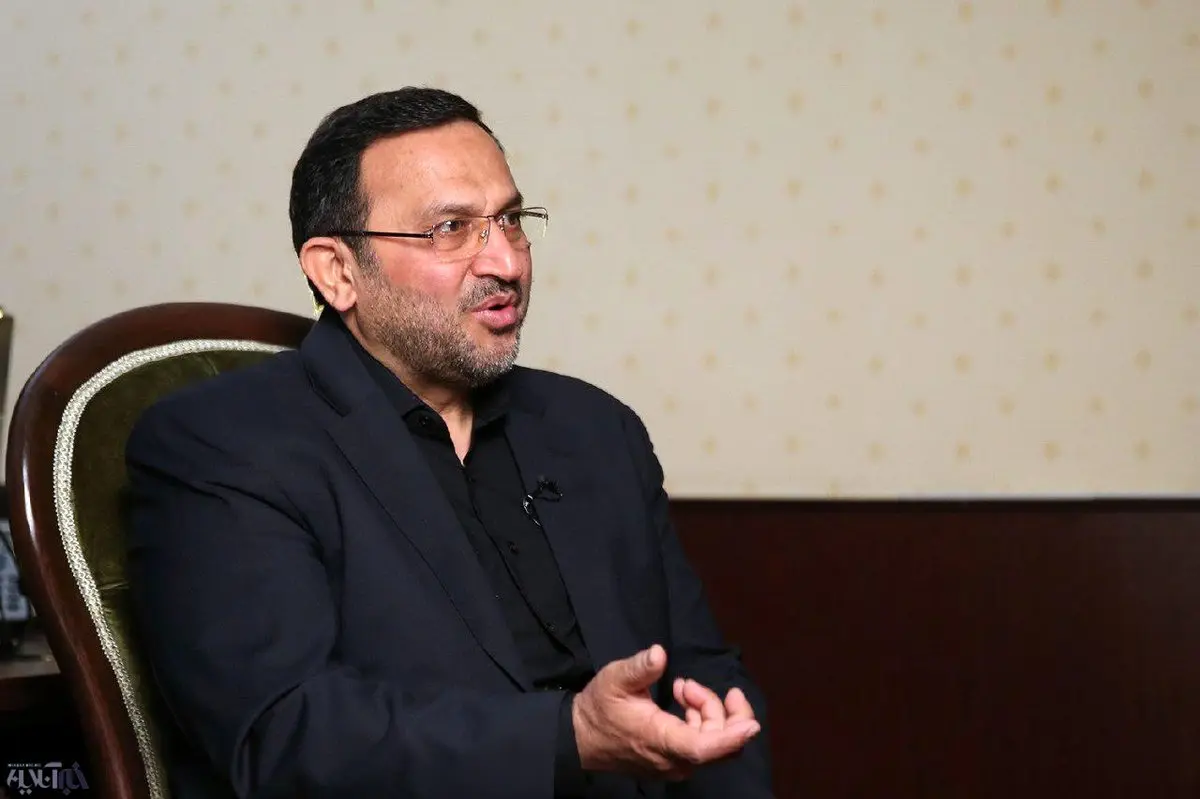 مشاور فرمانده کل سپاه: جعبه سیاه جنگ نزد سیا و موساد است /میراث‌خواران جنگ مفسدان و رانت‌خوارانی هستند که چهره انقلاب را کدر می‌کنند