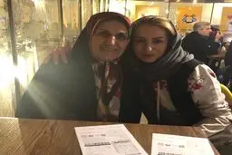 معلمی که زندگی شقایق دهقان را نجات داد +عکس