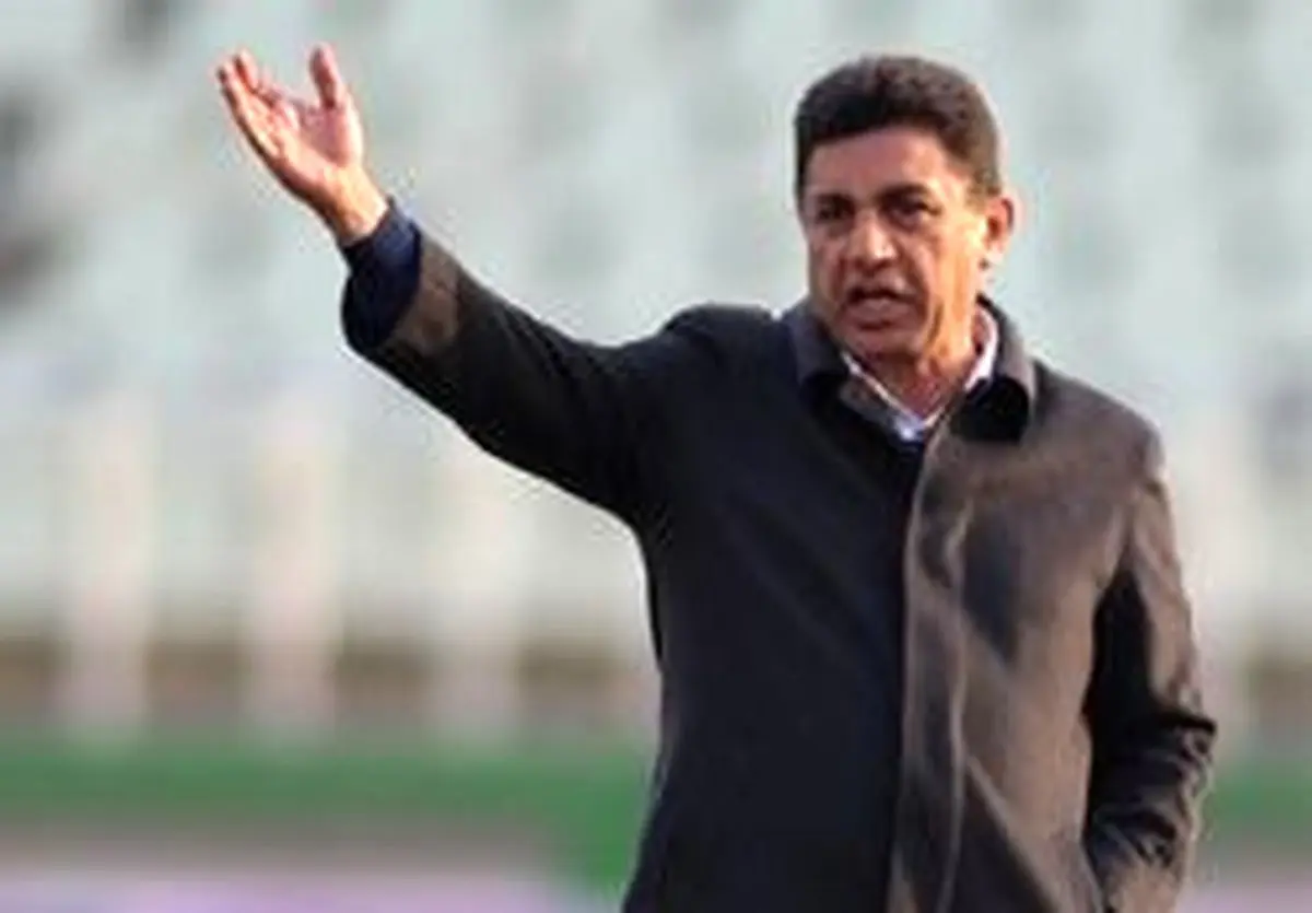 قلعه‌نویی:‌ آقای حسن‌زاده! اگر فحاشی خوب است تقدیم به شما