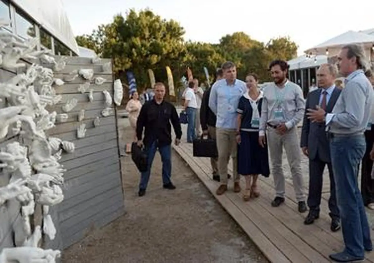 حواشی تصویری سفر پوتین به شبه جزیره کریمه