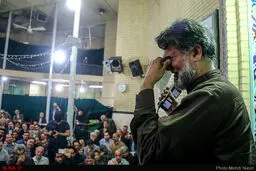 گریه های مجری معروف در مراسم تشییع سیدمهدی طباطبایی/عکس