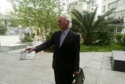 خواننده پیشکسوت رادیو و تلویزیون هم نامزد انتخابات شد/عکس