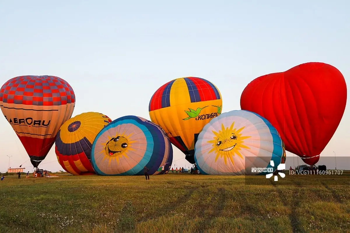 تصاویری دیدنی از جشنواره بالون‌ها در آسمان روسیه