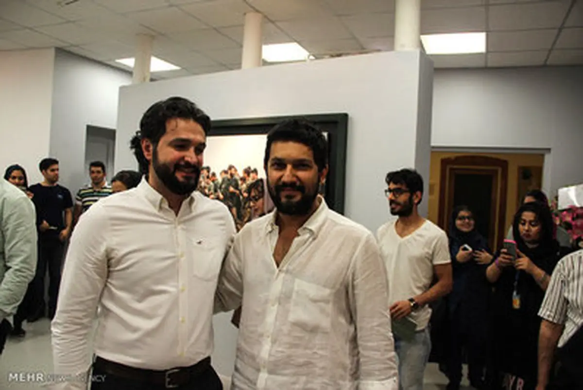 هنرمندان در نمایشگاه عکس فیلم ایستاده در غبار/ تصاویر