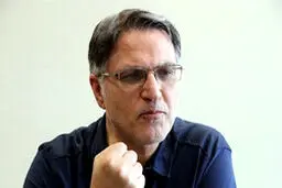 محمدرضا تاجیک: همان‌هایی که اصلاح طلبی را کشتند امروز بر مزارش نوحه‌سرایی می‌کنند / حذف خاتمی هموار کننده مسیر شبه‌اصلاح طلبان به سوی دروازه‌های قدرت است/ شورای عالی اصلاح طلبان جایی بود برای شور نکردن و عالی و اصلاح طلب نبودن