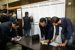 لبخند وزرا و معاونان دولت در روز رای دادن/تصاویر