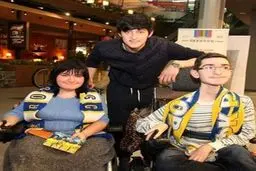 حرکت قابل تحسین سردار آزمون/ عکس