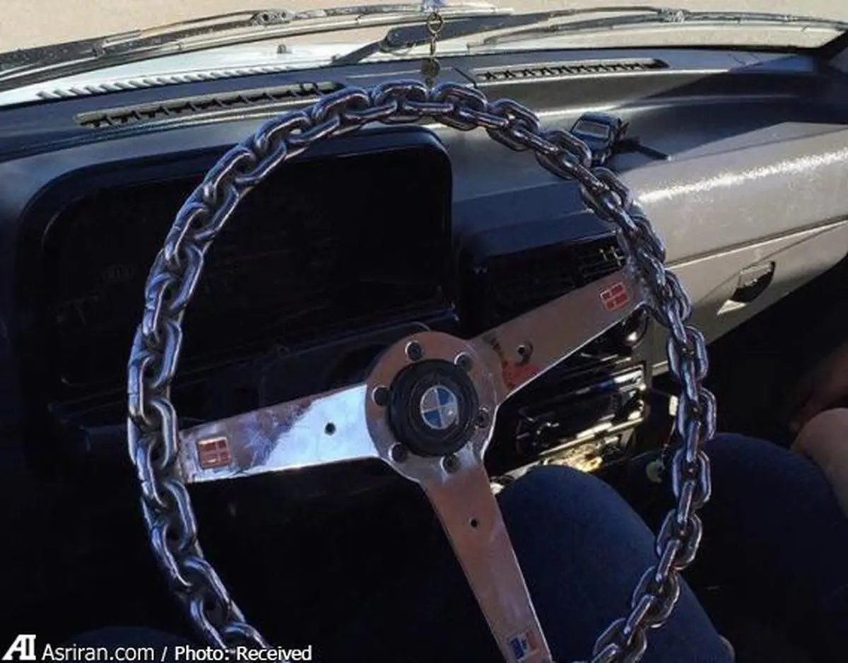 پراید با فرمان عجیب/عکس