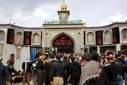 ازدحام زائران در اطراف حرم سیدالشهداء / تصاویر