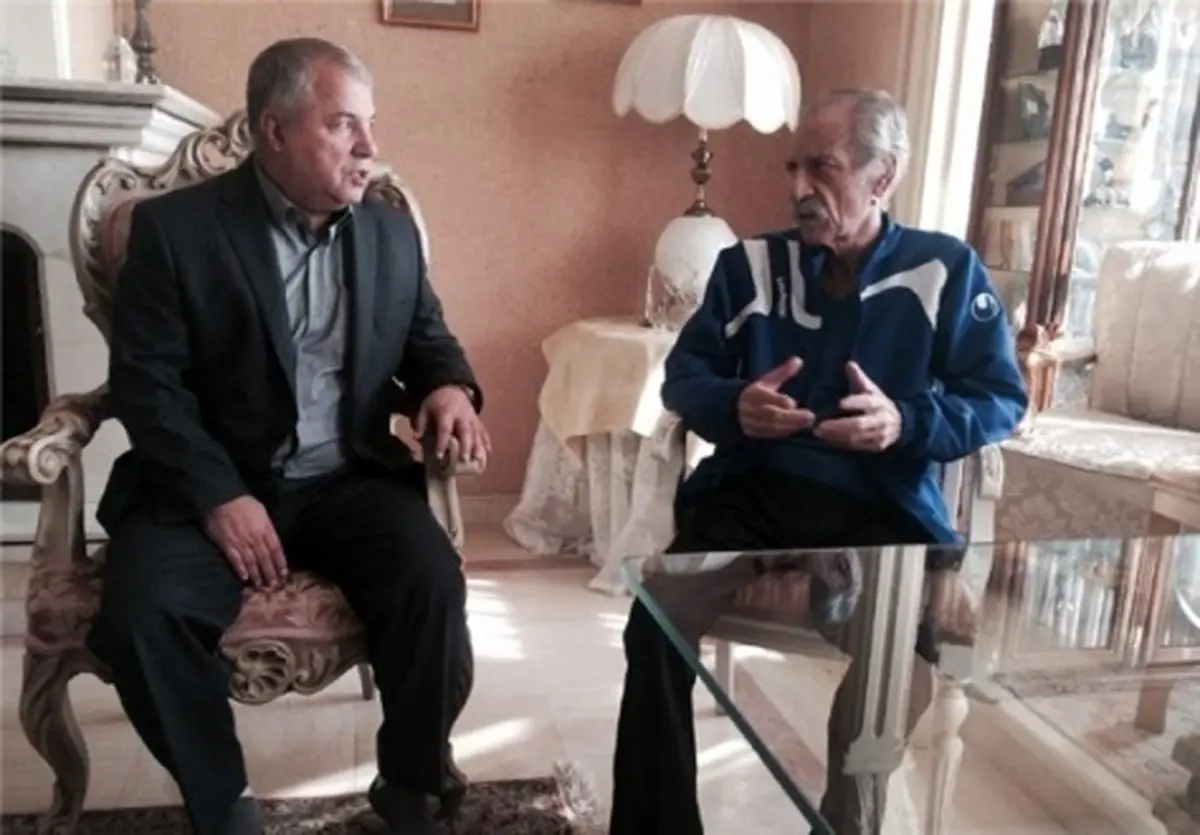 تصویری از علی پروین که به عیادت پورحیدری رفت