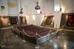 خودنمایی «فرش های باغی قاجاری» در کاخ گلستان  /تصاویر