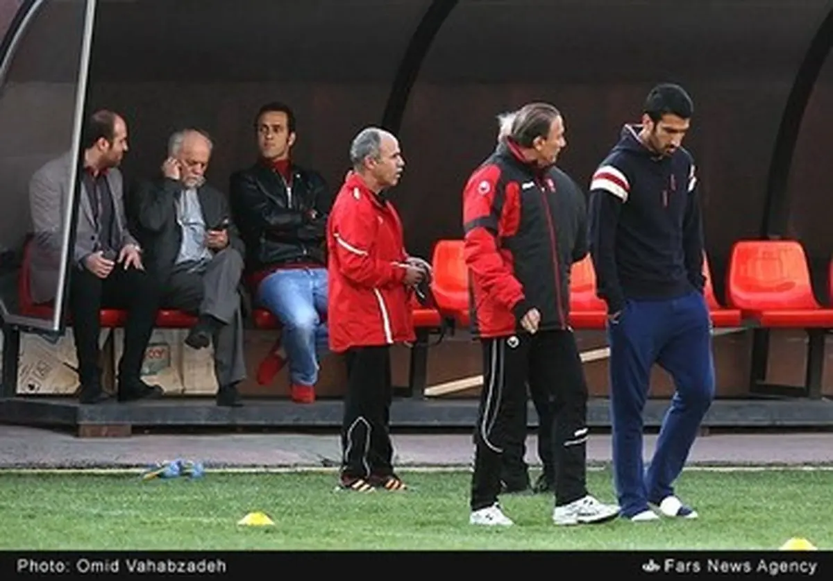حاشیه‌های تصویری تمرین تیم فوتبال پرسپولیس با حضور علی کریمی