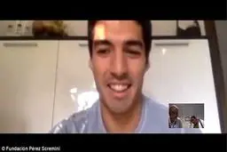 سوارز کودک سرطانی را شگفت زده کرد /تصاویر