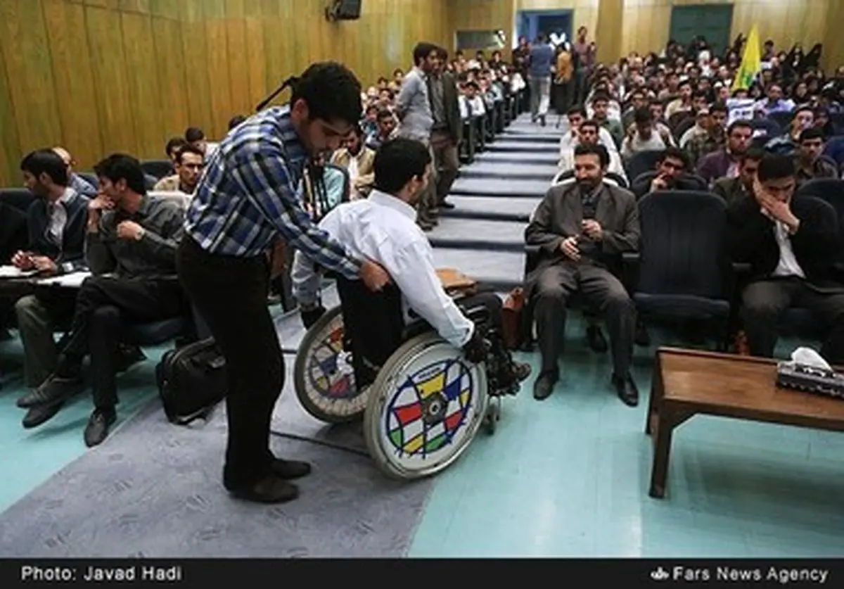 حاشیه‌های تصویری تجمع دانشجویان در حمایت از شیخ نمر