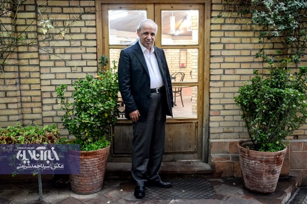 انصاری: برخی چه‎کاره‎اند که به روحانی پیشنهاد استعفا می‎دهند؟/ در دولت احمدی‎نژاد ۴۵۰هزار نفر به بدنه دولت اضافه شدند/ مخالفان دولت، با همان فرمان قبل از انتخابات دارند پیش می روند/ شاخص ها نشان می دهد که از سال 86 قدرت خرید مردم سیر نزولی پیموده است
