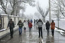 وقتی مردم در روز برفی هم به سیزده بدر می‌روند/تصاویر