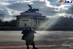 تیپ خانم بازیگر معروف در خارج از کشور/عکس