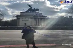 تیپ خانم بازیگر معروف در خارج از کشور/عکس