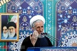 خطيب نماز جمعه تهران: مقاومت و انتفاضه موجب هراس صهیونیست‌ها شده است