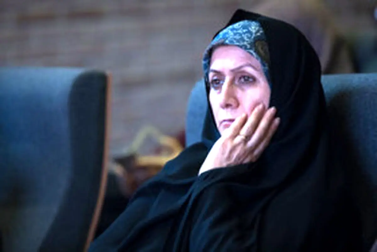 نمایش فیلم مستند فائزه هاشمی با حضور چهره های سیاسی/تصاویر