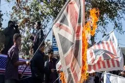 ۱۳ آبان و افول قدرت‌های استکباری