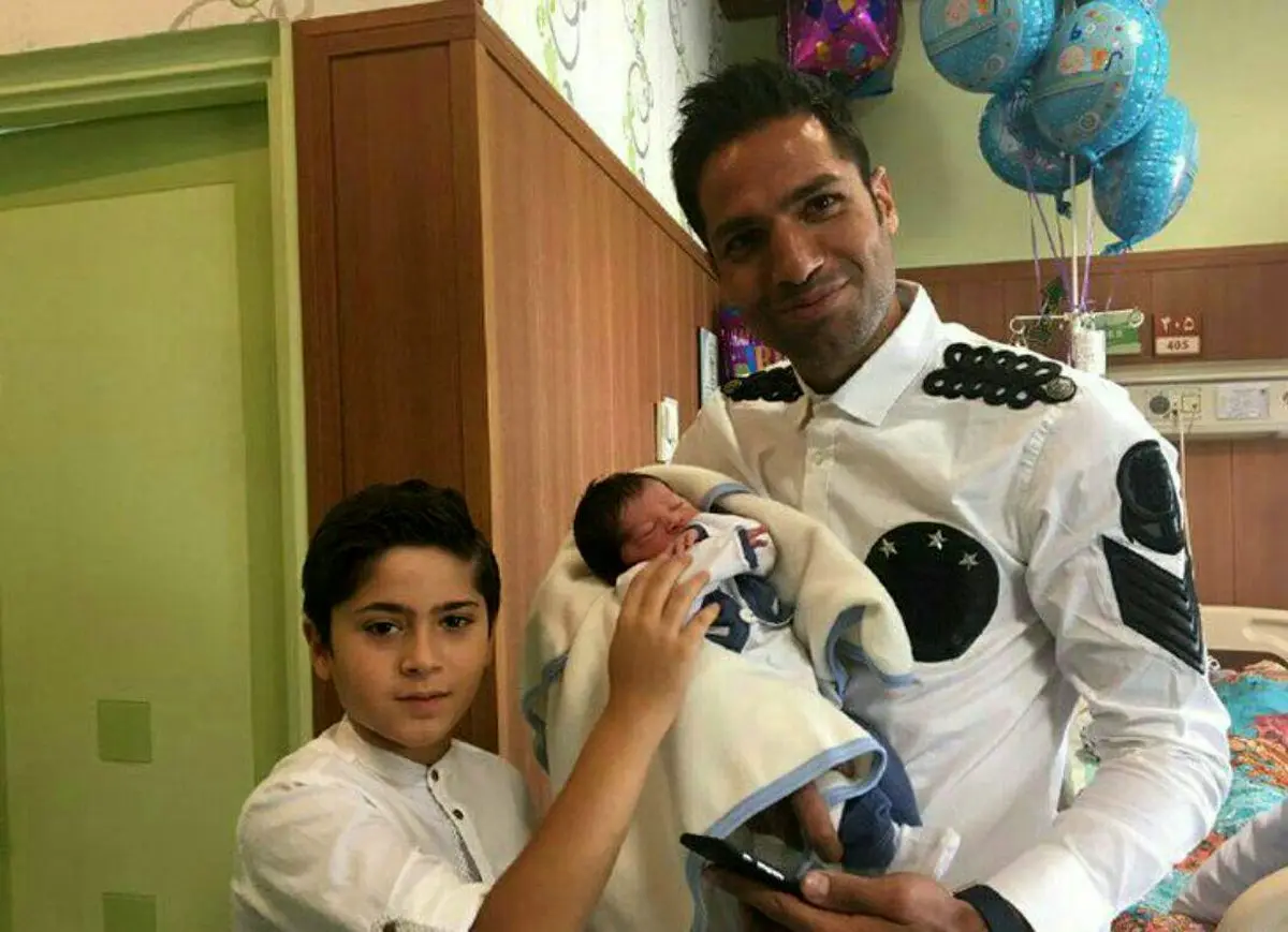 کاپیتان سابق استقلال دوباره پدر شد!/عکس