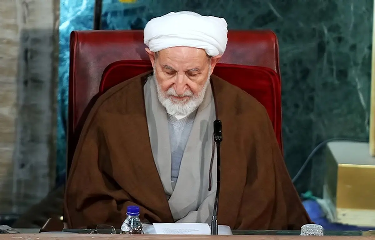 اصولگرایان گِرد «عبای» کدام شیخ جمع می‌شوند؟ /پرچم لیدری راست‌گرایان در قم به اهتزاز در می‌آید