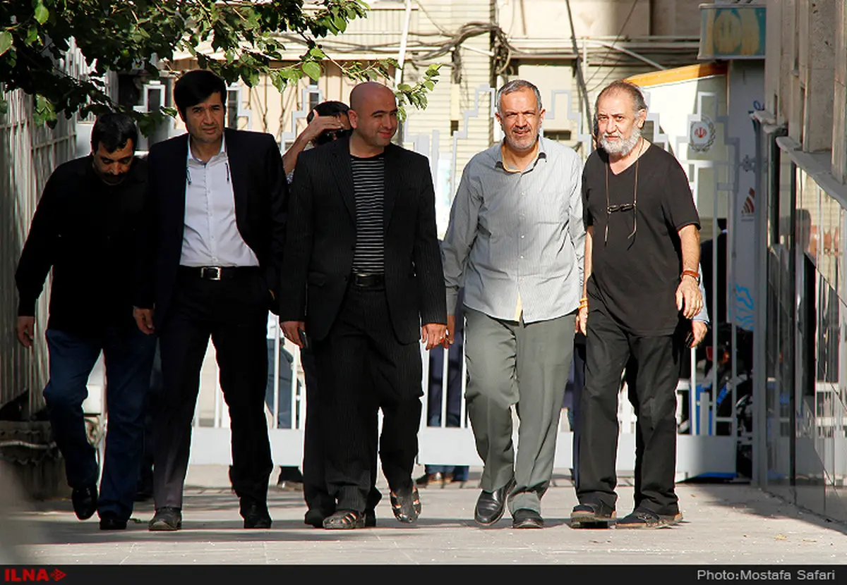 حضور احمد مسجد جامعی در مراسم بدرقه پیکر داوود رشیدی/عکس