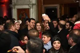 عکس/ سلفی با بشار اسد و همسرش