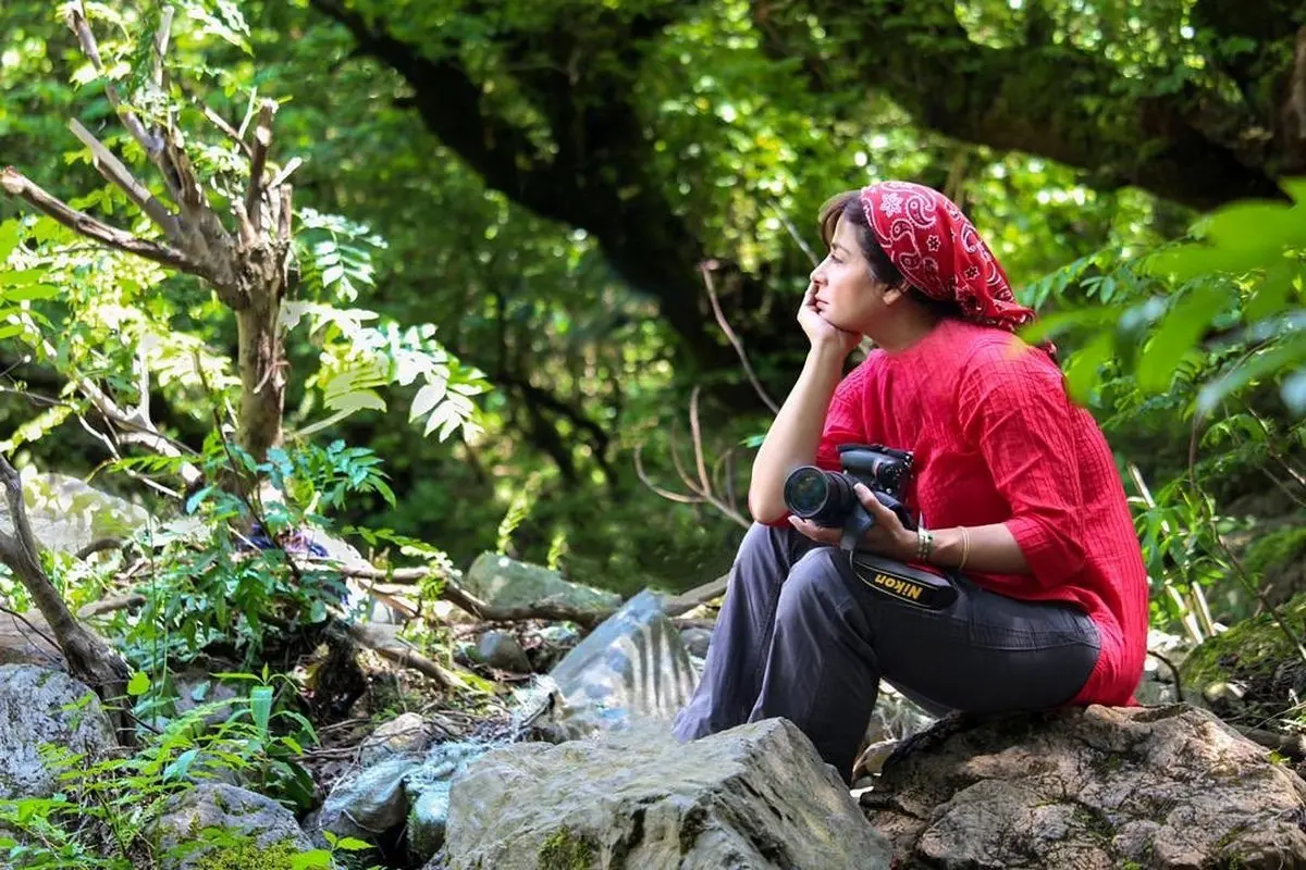 وقتی سیما تیرانداز محو طبیعت می شود + عکس