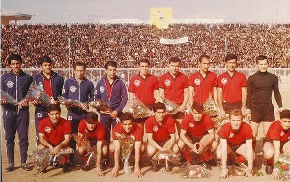 تصویری از اولین پرسپولیس تاریخ در دربی