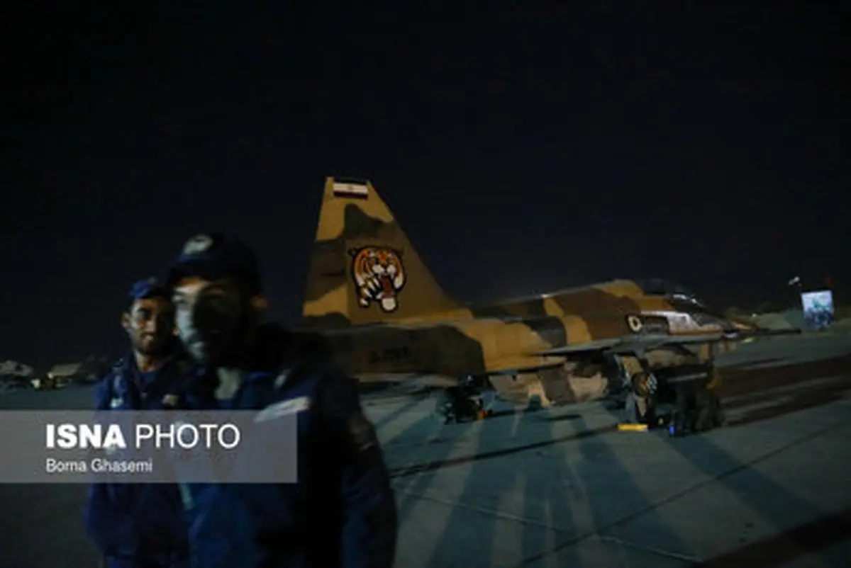 روایت تصویری از رزمایش شبانه جنگنده های ارتش