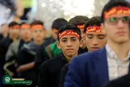 اجتماع بزرگ نوجوانان عاشورایی در حرم رضوی / تصاویر